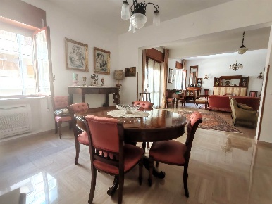 Foto Appartamento in Via Adda, Siracusa Gelone - Cadorna di 190 m²