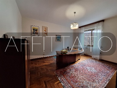 Foto Ufficio in VIA PAVONI 1, Monza San Carlo - Stazione di 131 m²