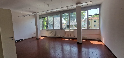 Foto Ufficio a Forlì San Benedetto di 280 m² con 10 locali in affitto