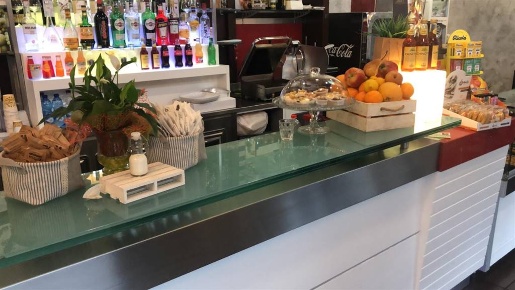 Foto Bar a Milano Piazza Napoli di 60 m² in vendita