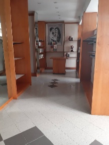 Foto Attività commerciale a Ostiglia Centro di 120 m² con 3 locali