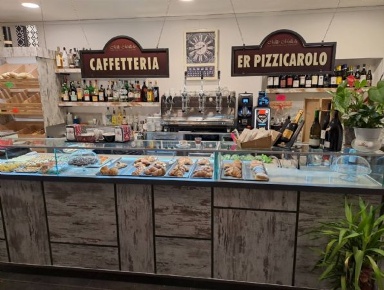 Foto Attività commerciale a Cupramontana Centro di 130 m² con 4 locali