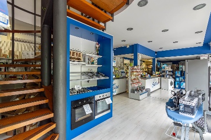 Foto Negozio a Padova Sant'Osvaldo - San Paolo di 500 m² in vendita