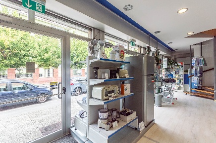 Foto Negozio a Padova Sant'Osvaldo - San Paolo di 500 m² in vendita