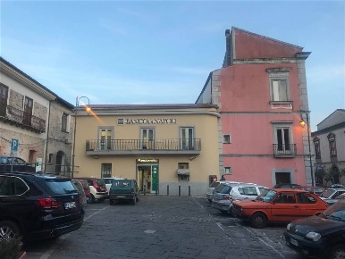 Foto Ufficio a Carinola Centro di 120 m² con 4 locali in vendita