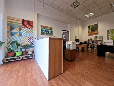 Foto Negozio a Viterbo Carmine - Pietrare di 149 m² in vendita