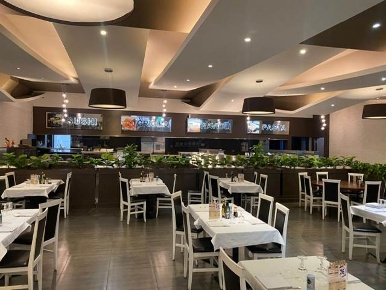 Foto Ristorante a Cesano Boscone Centro di 1000 m² con 4 locali in vendita