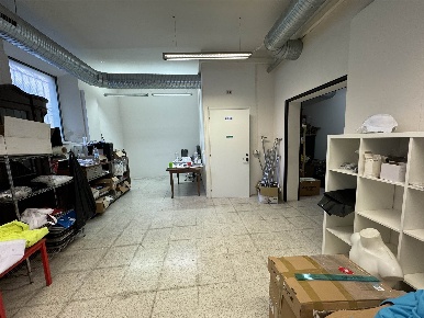 Foto Negozio a Pisa Porta Fiorentina - Leopolda di 185 m² con 3 locali