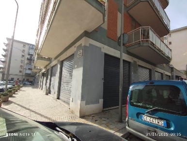 Foto Attività commerciale in Via Bertini 2028, Palermo di 48 m² in vendita