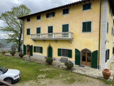 Foto Cessione attività a Bucine Centro di 1540 m² con 1 locali in vendita