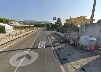 Foto Negozio in Via Santa Chiarella 3, Eboli Pezza Grande di 148 m²