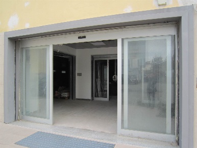 Foto Locale commerciale in VIA DONATO MUNGO SNC, Corigliano-Rossano