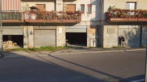 Foto Attività commerciale in VIA ESTATE 21, Agropoli Centro di 220 m²