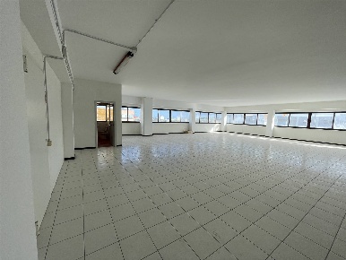 Foto Ufficio in Viale Unione Europea, Vasto di 3 m² in affitto