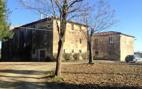 Foto Cessione attività a San Gimignano di 3519 m² con 20 locali in vendita