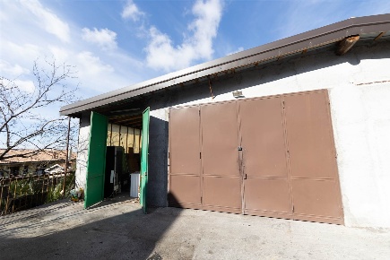 Foto Laboratorio in Via Scala 4, San Gregorio di Catania Centro di 269 m²