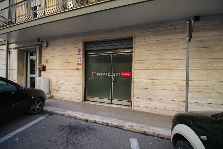 Foto Laboratorio in Via Dei Giardini 16, Martina Franca di 80 m² in vendita