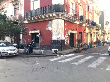 Foto Locale commerciale in Via Plebiscito 339, Catania Via delle Calcare