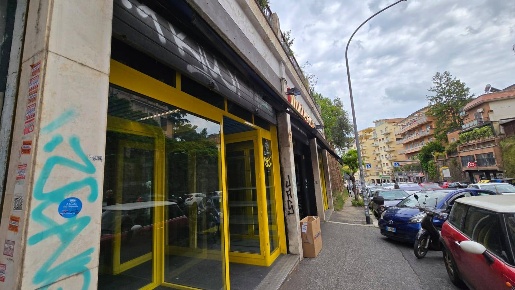 Foto Negozio in Via Nomentana 681 f, Roma Talenti - Monte Sacro di 60 m²