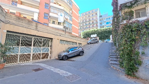 Foto Magazzino in Largo Bordighera 35, Catania Province - Veneto di 550 m²
