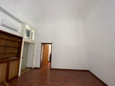 Foto Ufficio a Piacenza Pubblico Passeggio di 35 m² con 1 locali in affitto