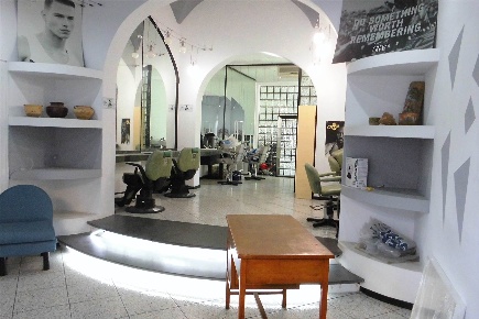 Foto Attività commerciale a San Giovanni la Punta Centro di 88 m²