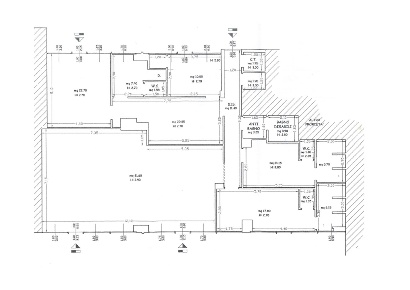 Foto Locale commerciale a Poggibonsi di 211 m² con 6 locali in affitto