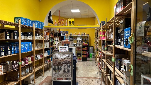 Foto Locale commerciale in VIA MARCHESE DE ROSA 19, Foggia di 45 m²