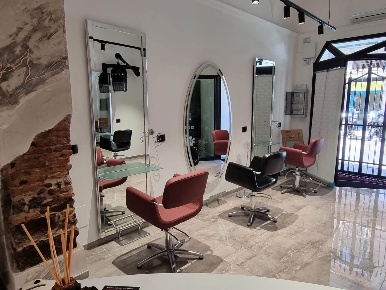 Foto Negozio in Via Umberto 244, Catania Libertà - Stazione di 68 m²