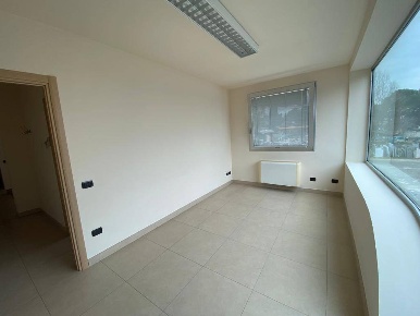 Foto Ufficio a Lastra a Signa Centro di 60 m² con 2 locali in affitto