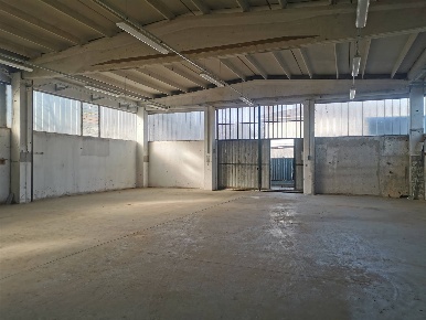 Foto Laboratorio a Borgonovo Val Tidone Mottaziana di 350 m² con 2 locali