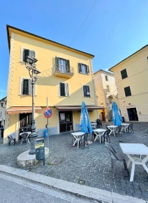 Foto Ufficio in Via Gioberti 6, Ceprano Centro di 90 m² con 4 locali