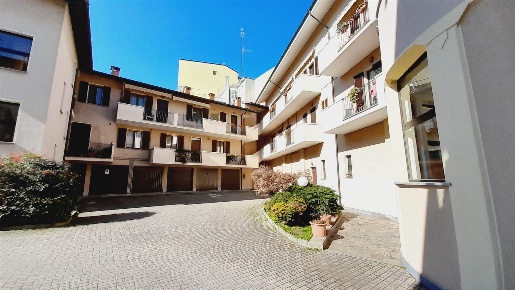 Foto Ufficio a Mortara Centro di 147 m² con 6 locali in vendita