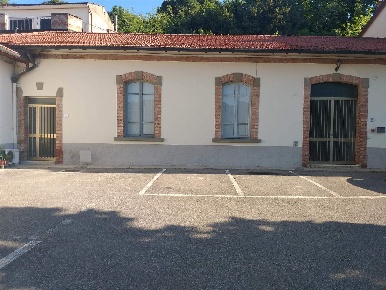 Foto Laboratorio a Signa Centro di 200 m² con 4 locali in affitto
