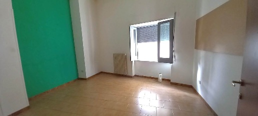 Foto Ufficio in Via Fonseca 88, Nola Centro di 90 m² con 5 locali