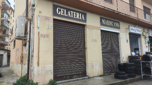 Foto Negozio in via umberto solarino 15, Palermo Montegrappa di 90 m²