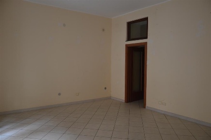 Foto Locale commerciale in san felice 45, Nola Centro di 45 m² con 2 locali