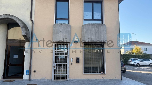 Foto Ufficio a Albignasego Centro, San Tommaso di 52 m² con 2 locali
