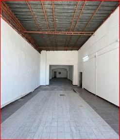 Foto Laboratorio in via minichini, Nola Centro di 300 m² con 2 locali