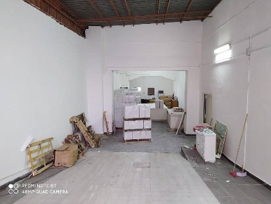 Foto Laboratorio in via minichini, Nola di 300 m² con 2 locali in vendita