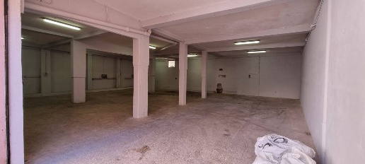 Foto Locale commerciale a Roma Boccea di 336 m² con 2 locali in vendita