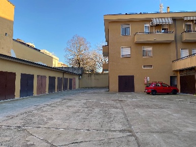 Foto Magazzino a Piacenza Farnesiana di 77 m² con 1 locali in vendita