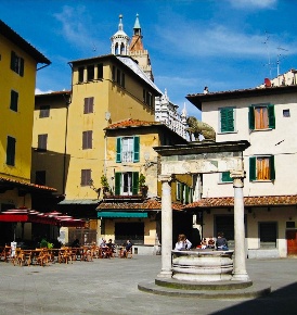 Foto Negozio in Piazza della Sala, Pistoia Piazza della Sala di 18 m²