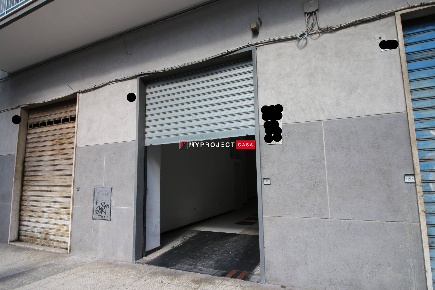 Foto Magazzino in Via Dei Mille, Martina Franca di 200 m² con 2 locali