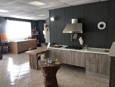 Foto Attività commerciale a Quistello Centro di 440 m² con 3 locali