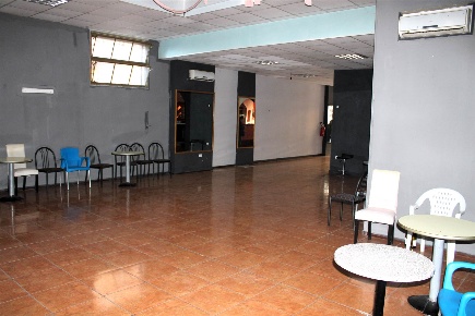 Foto Locale commerciale in corso Fiume  78, Vercelli Centro di 197 m²