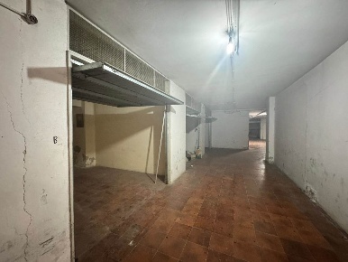 Foto Garage in VIA ARTURO TOSCANINI, Sant'Anastasia Ponticelli di 12 m²