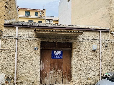 Foto Magazzino in via gennara  13, Campofelice di Roccella di 92 m²