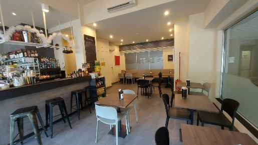 Foto Negozio in Via IV Novembre, Piacenza Dante - Cheope di 107 m²