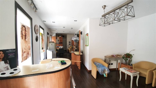 Foto Negozio a Este Meggiaro Alto di 70 m² con 1 locali in affitto